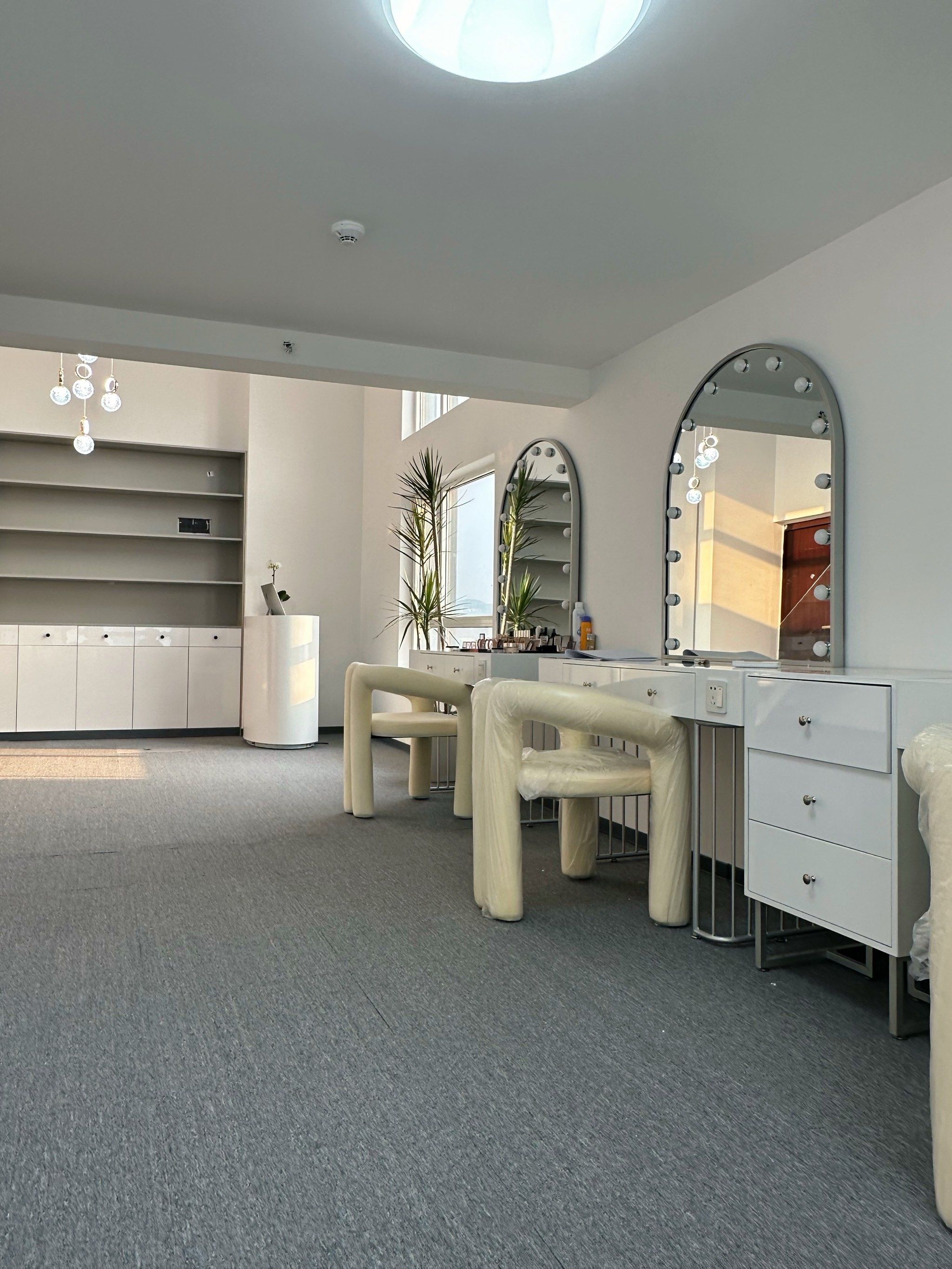 她凭借《七月与安生》《少年的你》里的表演