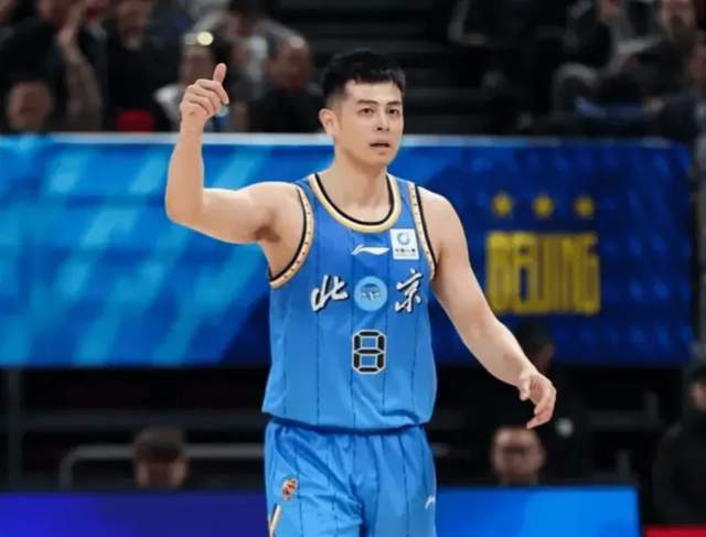 北京男篮力克广州迎三喜一忧 内线组合成胜负关