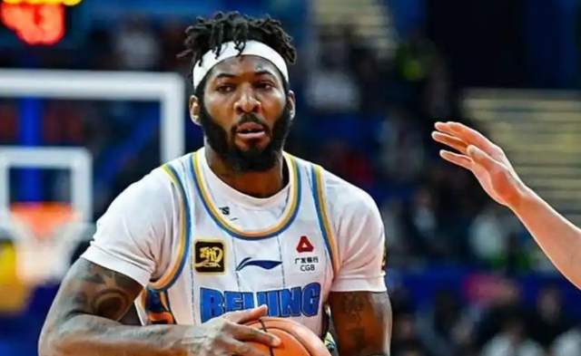 北京男篮力克广州迎三喜一忧 内线组合成胜负关