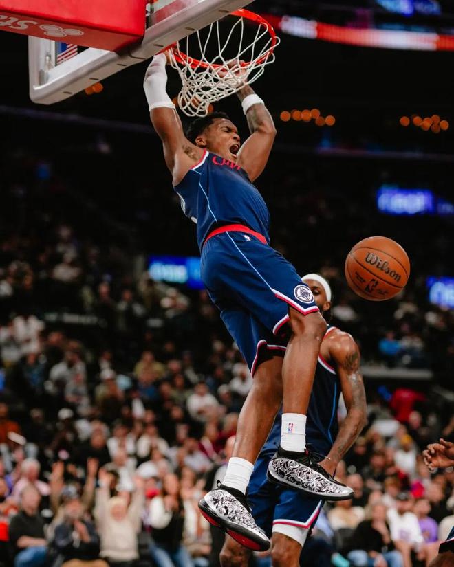 快船交易马瑟林获双赢 祖巴茨步行者首秀表现平