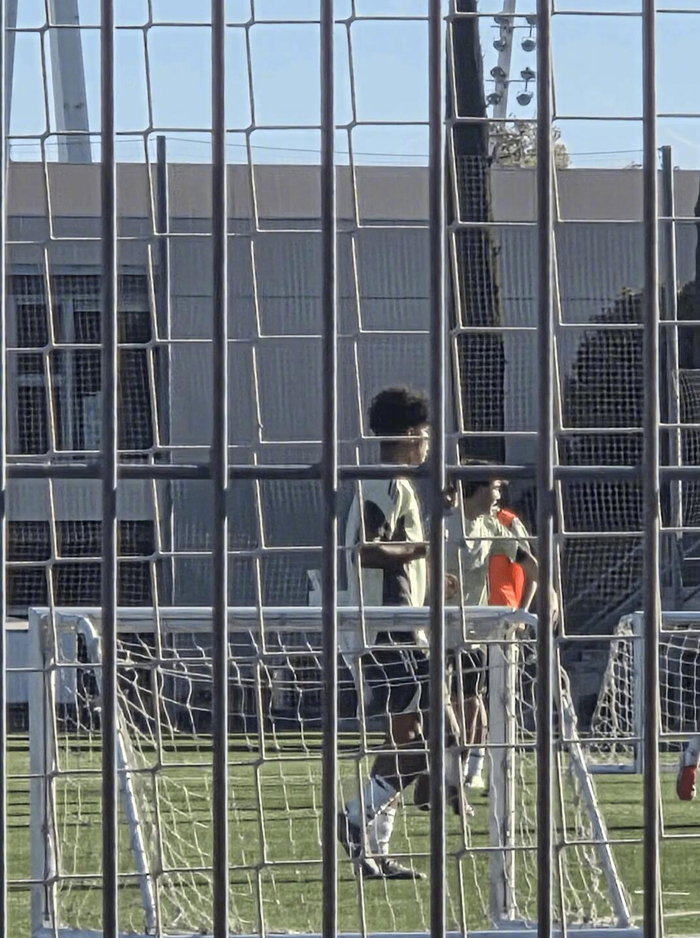 C罗之子迷你罗现身皇马训