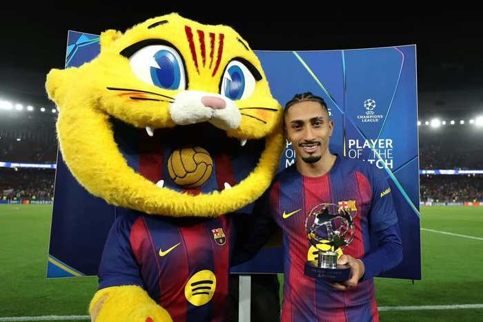 拉菲尼亚重伤冲击巴萨争冠之路