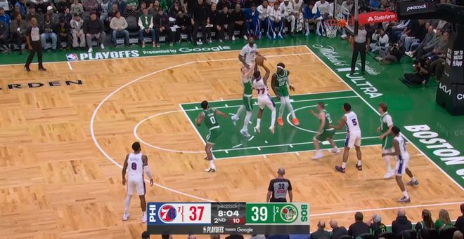 76人新秀埃奇库姆爆发 30分10篮板助球队逆转凯尔