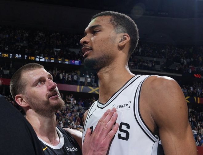 掘金季后赛首战失利 阵容隐患暴露 面临淘汰危机